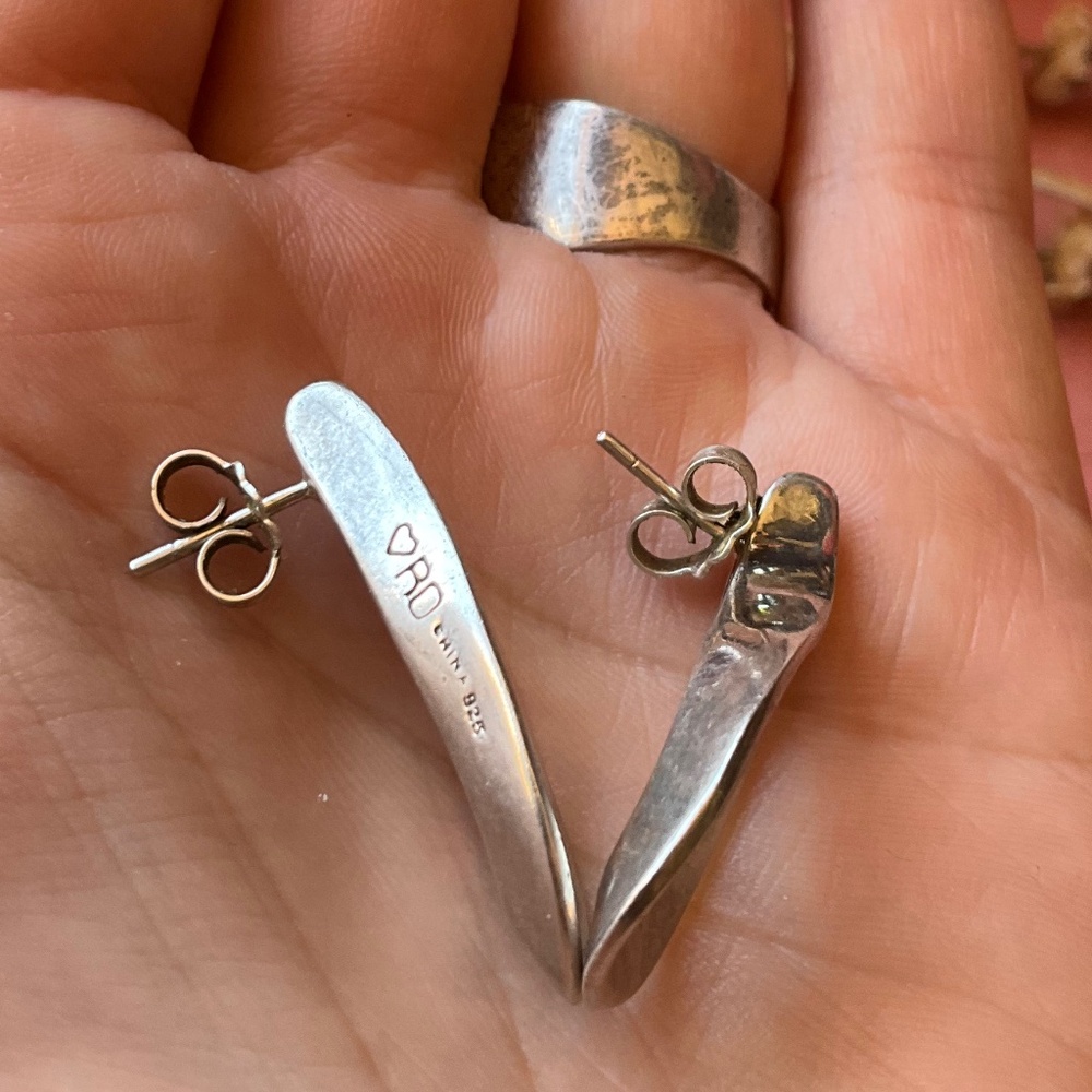 VNTG RD Sterling Silver Earrings and Ring Set - Picture 6 of 7